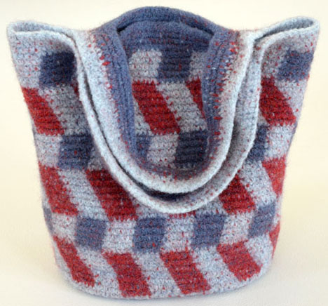 Light of Day Tote Crochet Pattern Download, Crochet, Interweave+  Membership, Crochet, Patterns, Bags