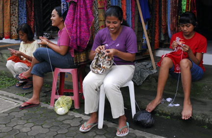 Crocheters in Bali