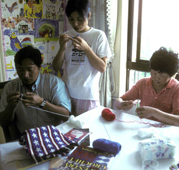 Learning tapestry crochet in Shanghai